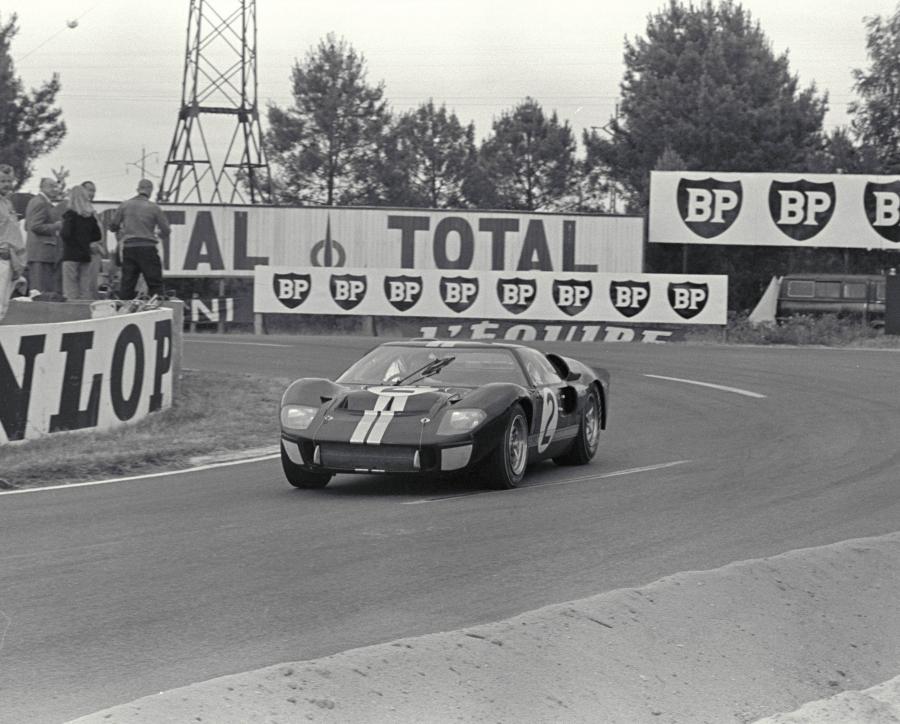  Ford GT40 (Mk II) 1965 года  (фото 34 из 118)